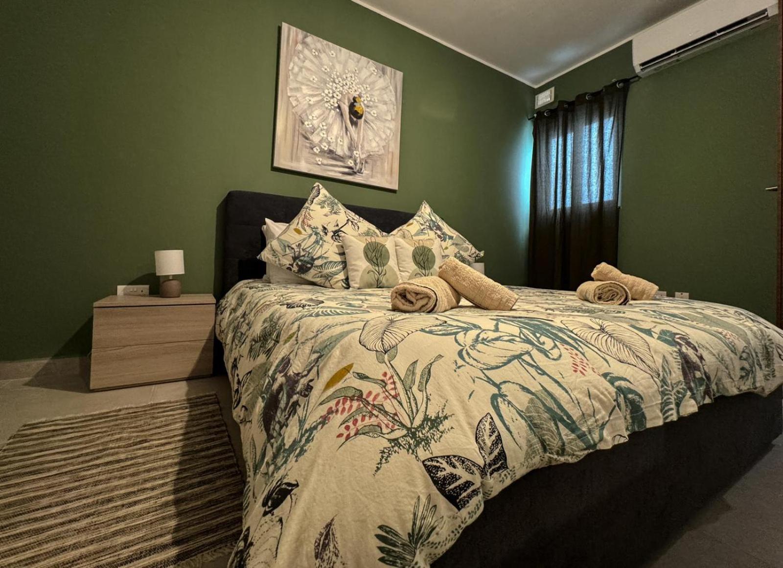 Centrally Located, Well Equipped, Stylish Flat. St. Paul's Bay Exterior foto
