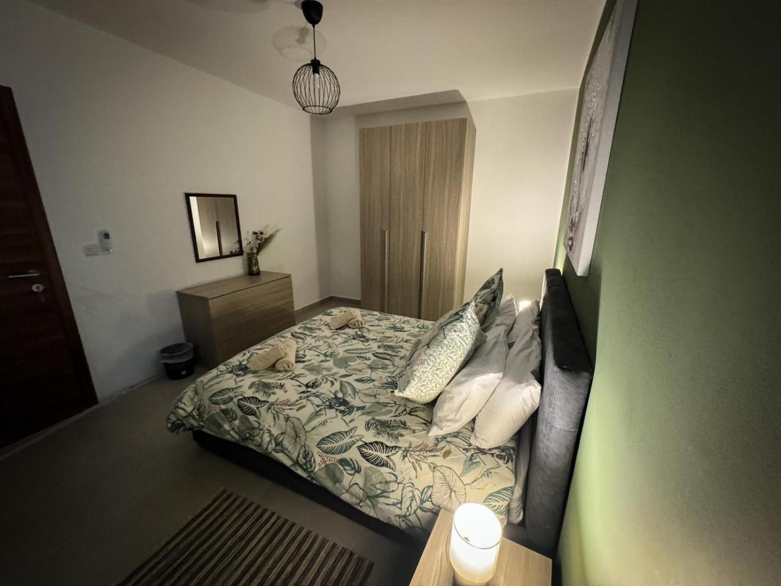 Centrally Located, Well Equipped, Stylish Flat. St. Paul's Bay Exterior foto